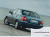 Hyundai Elantra Viertürer Pressefoto 2000