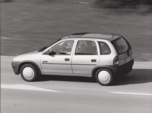 Opel Corsa Swing Presseinfoto 1 - 1993 pf734