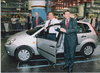 Ford Fiesta Pressefoto 2003 mit Gerhard Schröder