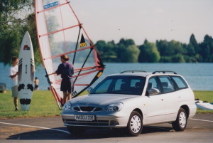 Daewoo Nubira Pressefoto 1999 pf-1023