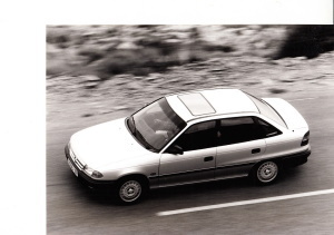 Klasse: Pressefoto Opel Astra 1992