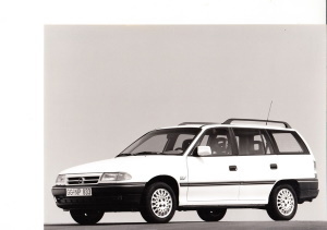 Pressefoto Opel Astra Caravan 1992