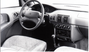 Pressefoto Chrysler Neon Cockpit